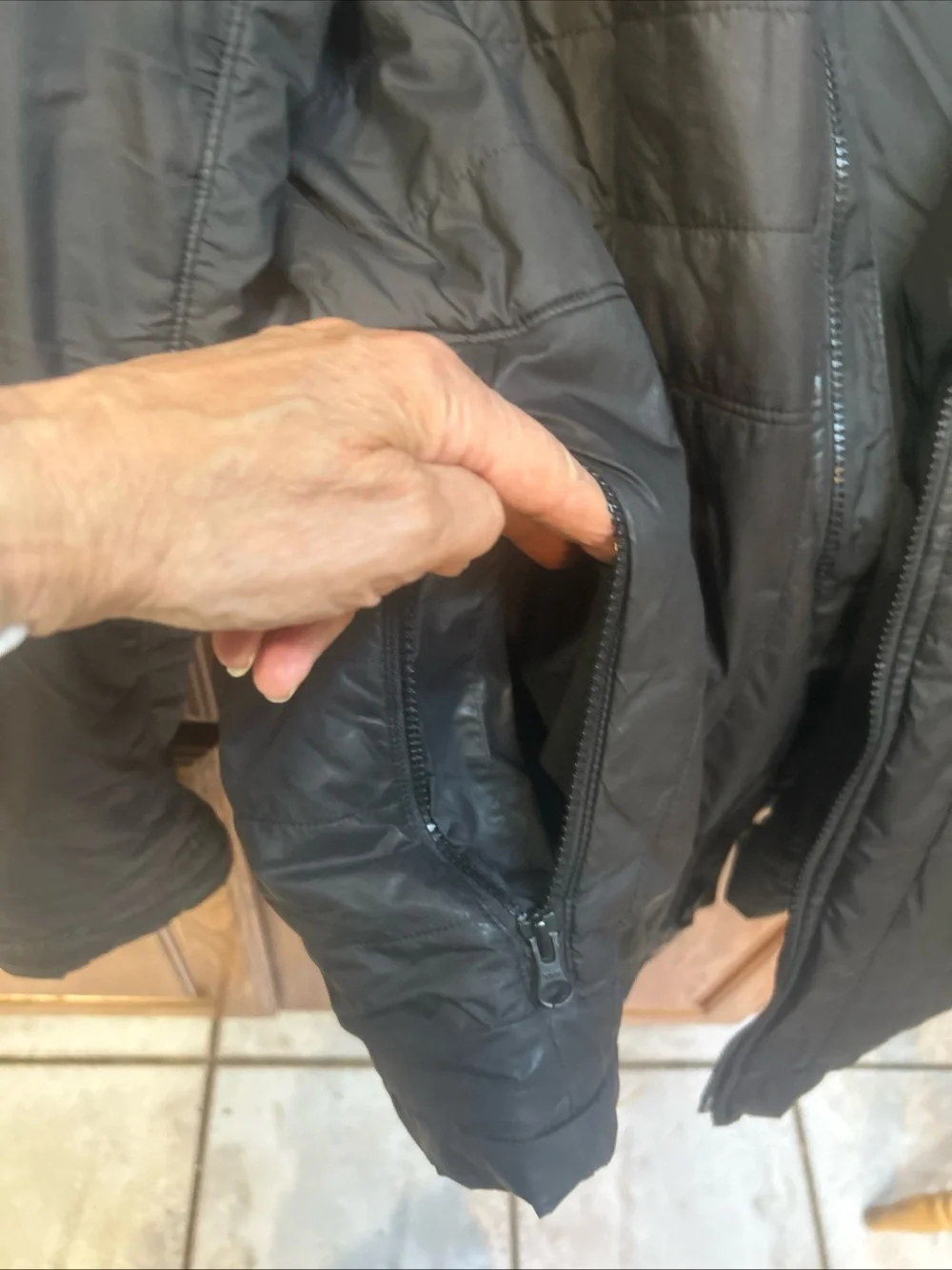 North Face mens Chase Heatseeker Insulated Jacket XL BLACK PUFFER FALL Winter.